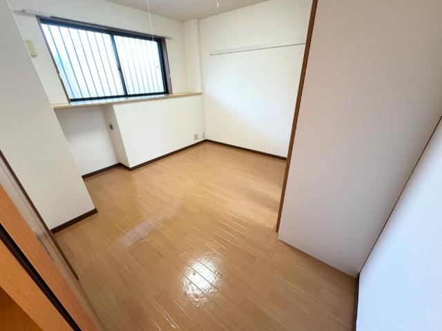 ファニープレイスの内装|洋室