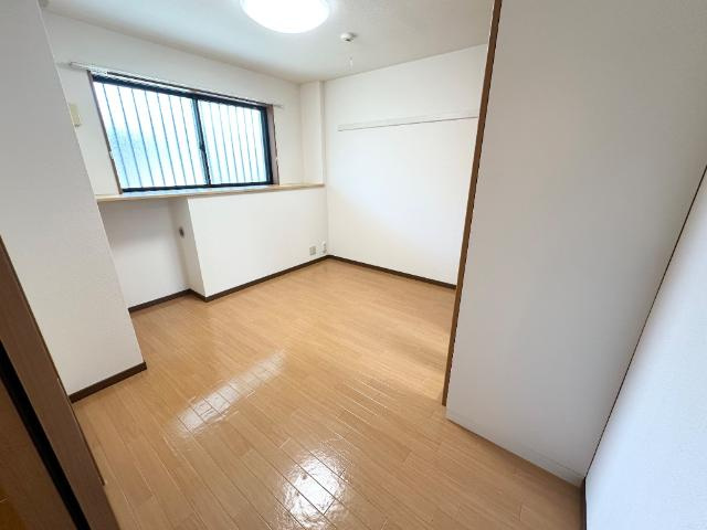 ファニープレイスの内装|洋室