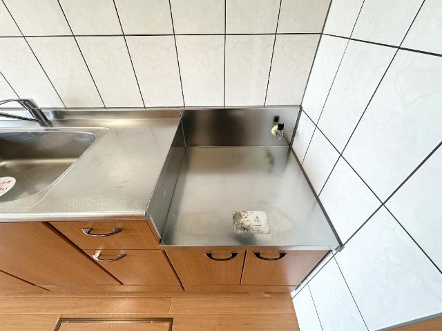 ファニープレイスのキッチン|ガスコンロ置き場