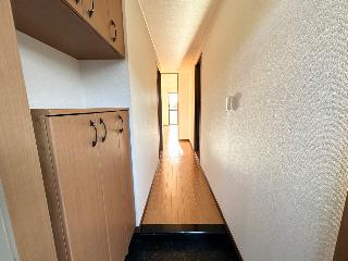 ファニープレイスの内装|廊下