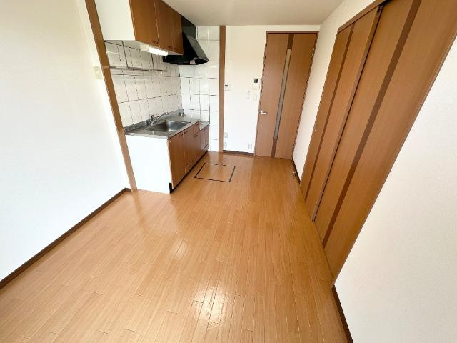 ファニープレイスの内装|ダイニング