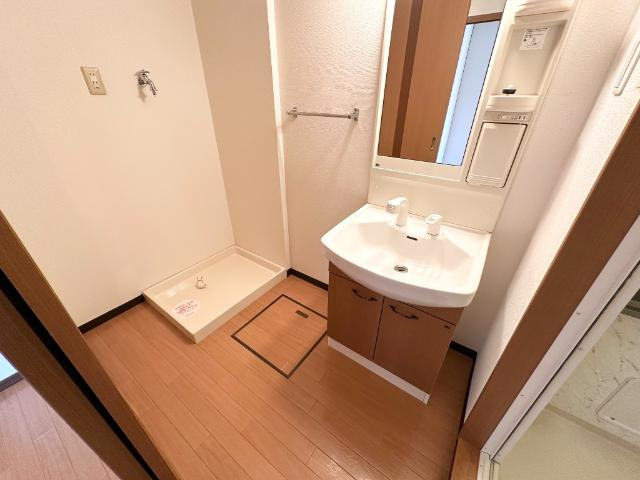 ファニープレイスの洗面所|脱衣所