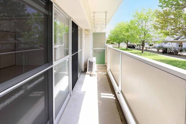 ビレッジハウス白川2号棟のバルコニー|ビレッジハウスの同一物件・同一タイプの間取りの写真です