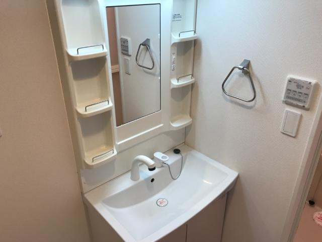 Ｖｉｖｒｅ高田の洗面所|洗髪洗面化粧台