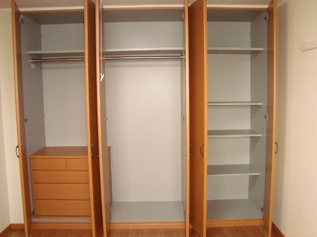 Silk roadの収納|北洋室収納（開）