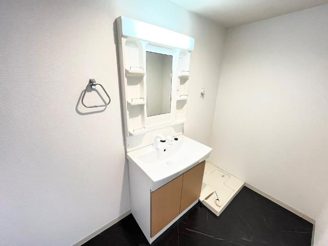 サンライズガーデン神田の洗面所|洗髪洗面化粧台