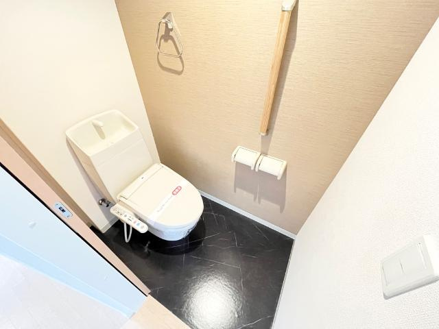 サンライズガーデン神田のトイレ|シャワー付トイレ