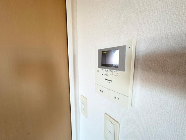 サンライズガーデン神田の内装|カメラ付インターホン