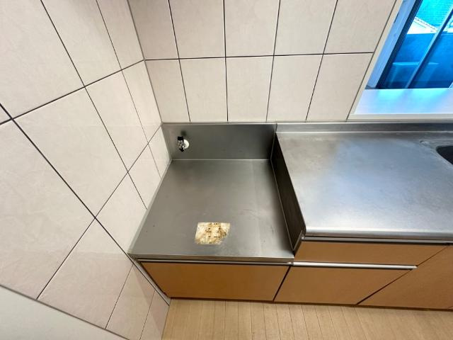 サンライズガーデン神田のキッチン|ガスコンロ置き場