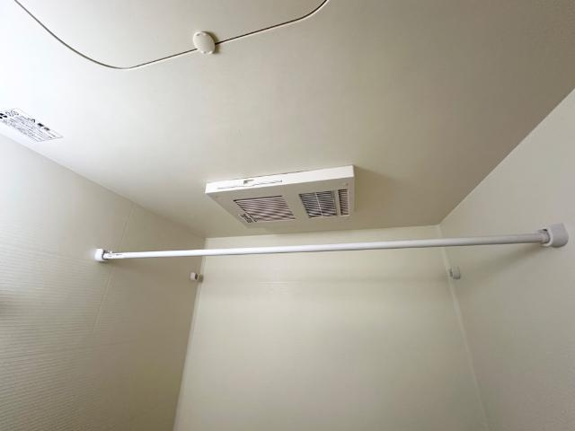 サンライズガーデン神田の浴室|浴室乾燥機