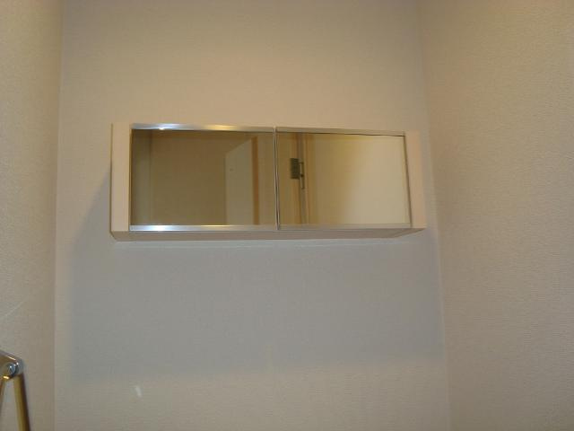 クレストールMORIのトイレ|トイレ小棚