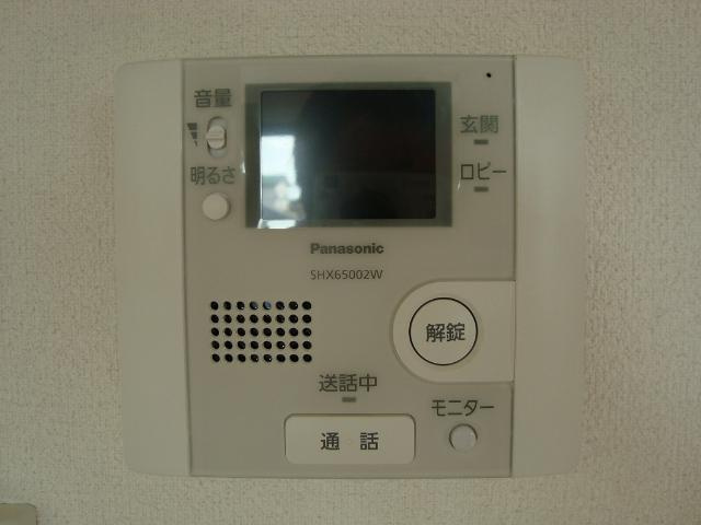 クレストールMORIの内装|カメラ付インターホン