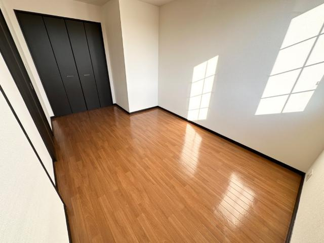 エレガント・プレサスの内装|洋室