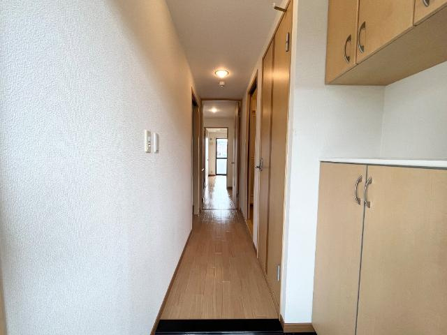 エクセルハイム岩ヶ下Ⅱの内装|廊下