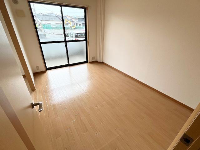 エクセルハイム岩ヶ下Ⅱの内装|洋室