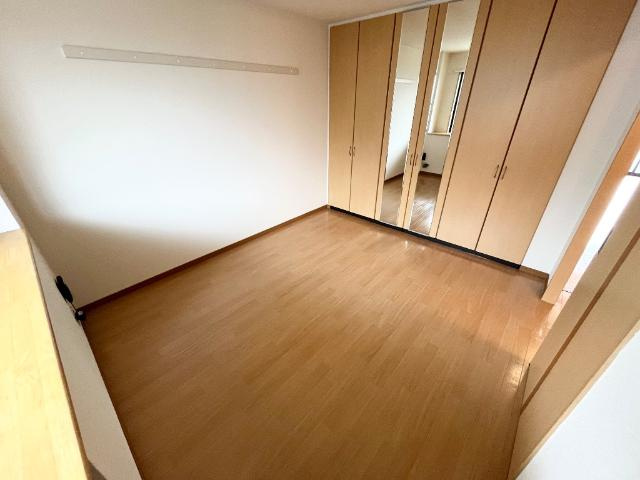 エクセルハイム岩ヶ下Ⅱの内装|洋室