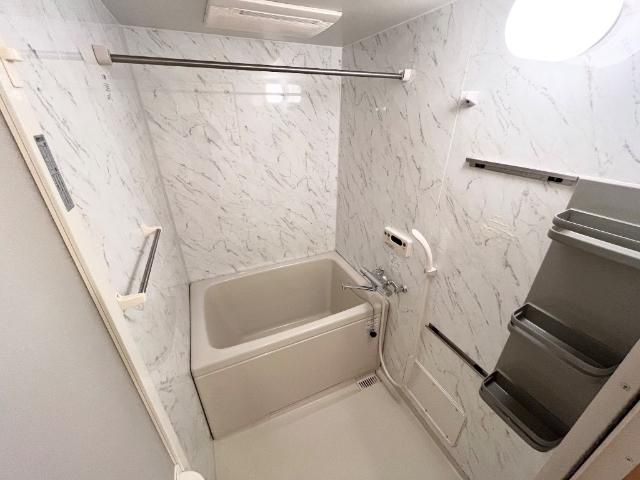 エクセルハイム岩ヶ下Ⅱの浴室|バス