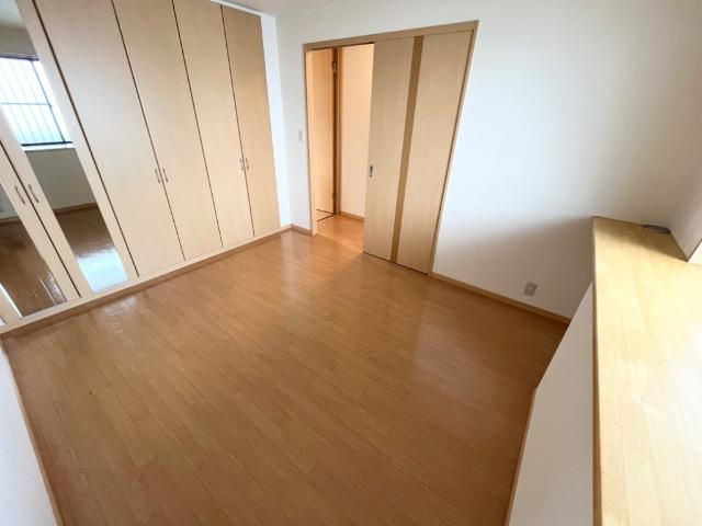 エクセルハイム岩ヶ下Ⅱの内装|洋室