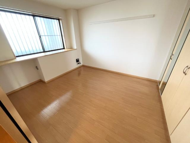 エクセルハイム岩ヶ下Ⅱの内装|洋室