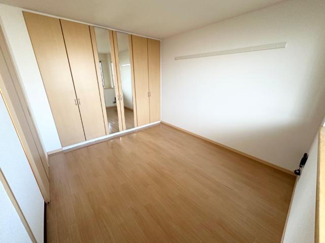 エクセルハイム岩ヶ下Ⅱの内装|洋室