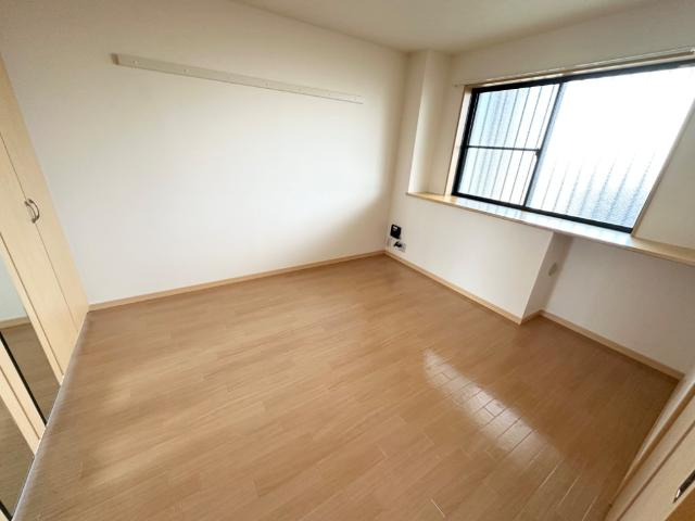 エクセルハイム岩ヶ下Ⅱの内装|洋室