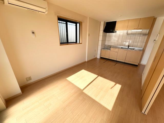 エクセルハイム岩ヶ下Ⅱの居間・リビング|リビング