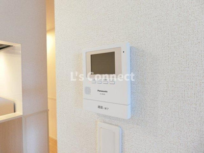 【セキュリティ】 | ブライト６０５レジデンスⅣ | 突然の来客時もＴＶモニターホンでしっかり確認。