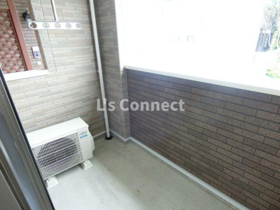 【バルコニー】 | ブライト６０５レジデンスⅣ | 晴れた日には洗濯物もたくさん干せます。