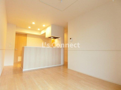 【内装】 | ブライト６０５レジデンスⅣ | 居室と寝室を分けて生活できる１ＬＤＫ。