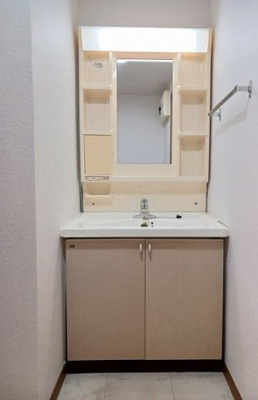 【洗面所】 | サニーヒルズ | 広い洗面スペース