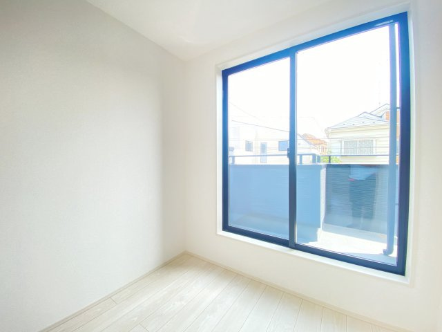 『八王子市新築戸建て』八王子市大和田町7-17-16【仲介手数料無料】　８期の洋室|～仲介手数料無料☆八王子ひなた不動産～八王子市大和田町　新築戸建て