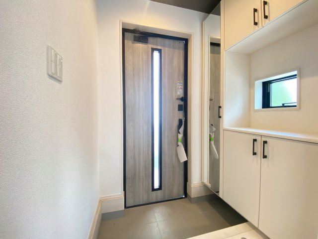 『八王子市新築戸建て』八王子市大和田町7-17-16【仲介手数料無料】　８期の玄関|～仲介手数料無料☆八王子ひなた不動産～八王子市大和田町　新築戸建て