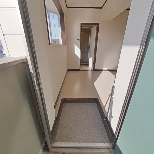 オークラパークマンションの玄関