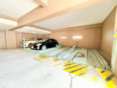 【駐車場】 | グランドムール堺ザビエル公園 | 駐車場スペースです。