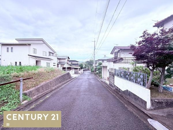 貴志川町長山　土地の前面道路含む現地写真