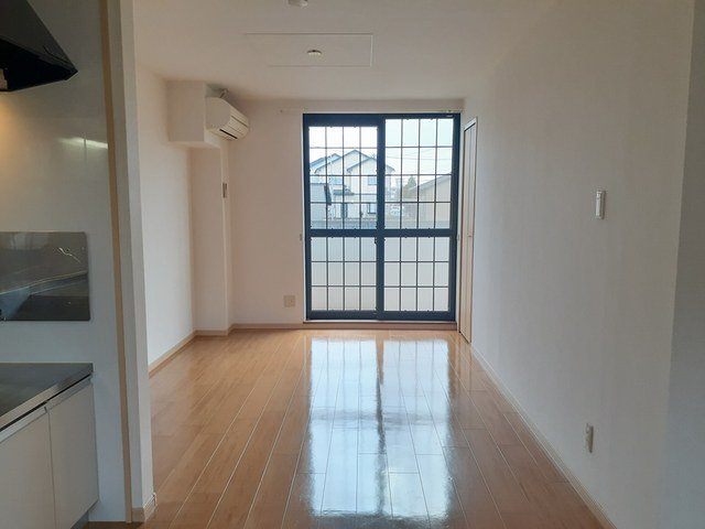 ガーデンハイツの居間・リビング|ゆったり過ごせるリビングです