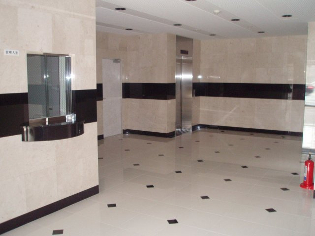 サンネストピア箱崎駅前の駐車場