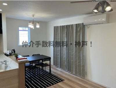 【居間・リビング】 | 神戸市西区枝吉1丁目　新築戸建　仲介手数料無料！ | 西区枝吉1　新築　仲介手数料無料！