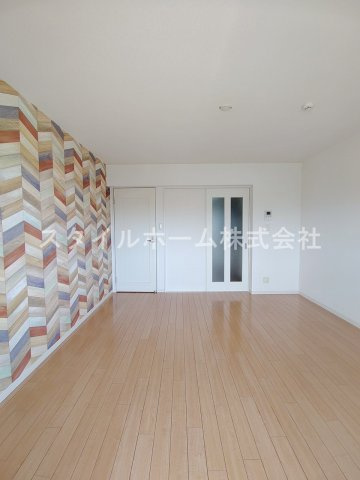 プログレスの寝室|別部屋写真です。