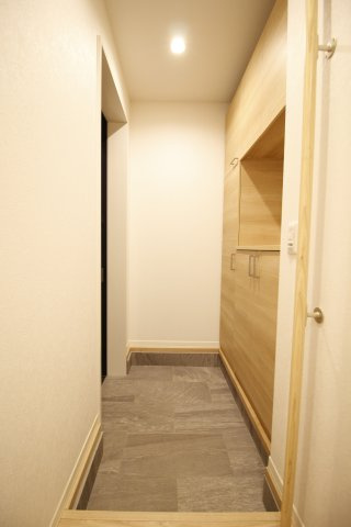 プレジーハル大岡山の玄関
