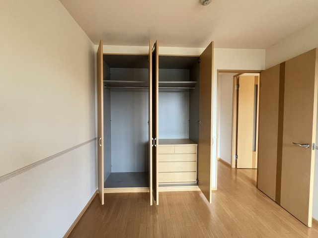 サンフラワーの洋室