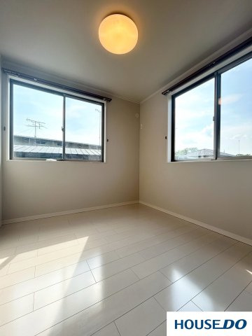 中古戸建　足利市鹿島町の洋室|広々とした洋室です