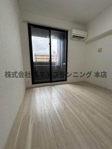 仲介手数料０円！S-RESIDENCE本山の居間・リビング