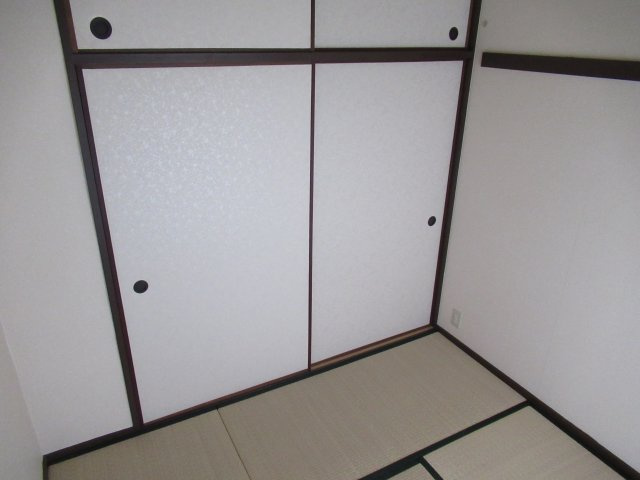 兵庫県公社　姫路青山５号棟の和室|和室があれば、来客や子供用のスペースとして活躍します