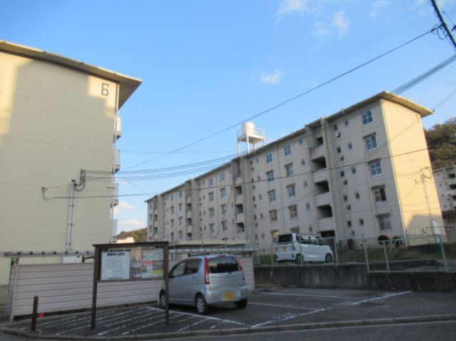 兵庫県公社　姫路青山５号棟