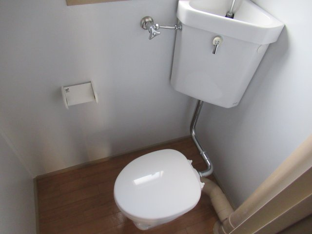 兵庫県公社　姫路青山５号棟のトイレ|落ち着いたトイレです