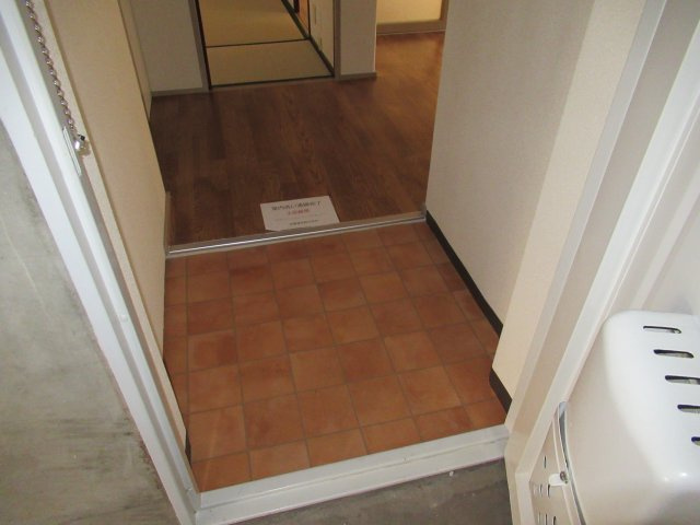 兵庫県公社　姫路青山５号棟の玄関|毎日通る玄関はこちらです