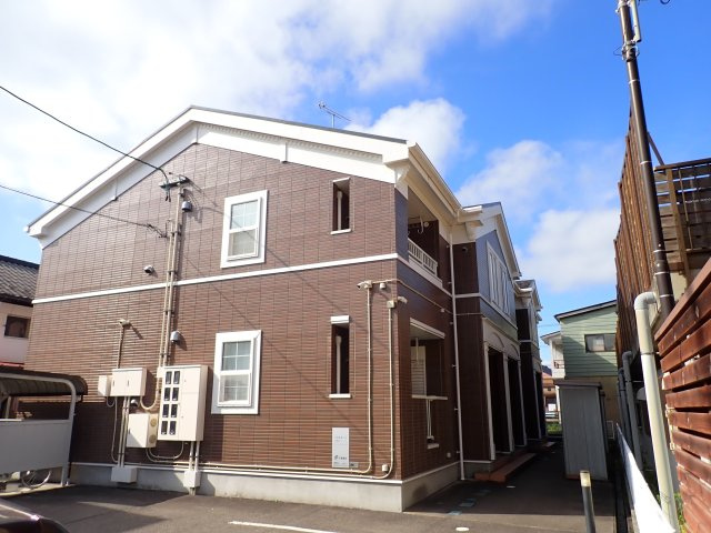 ジャンプ八百屋町の外観