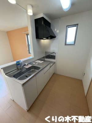 【キッチン】 | ウエストゼファー | お料理しやすいキッチンです