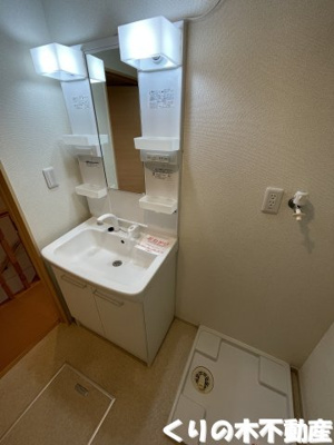 【独立洗面台】 | ウエストゼファー | 独立洗面台で身支度をすべて済ませてしまいましょう